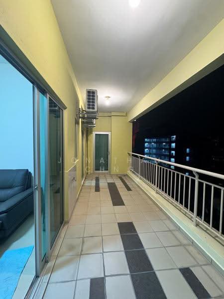Apartment for Rent at One World 2 (1-Sky) - Jonathan Chng - Balcony - PropertyGuru.com.my