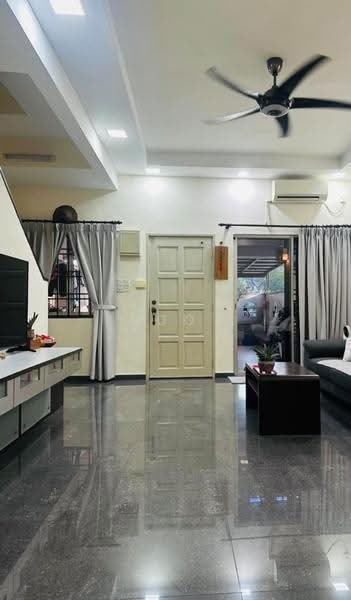 2-storey Terraced House for Sale in Taman Setia Indah (Tebrau) - Khoo . - Living Room - PropertyGuru.com.my