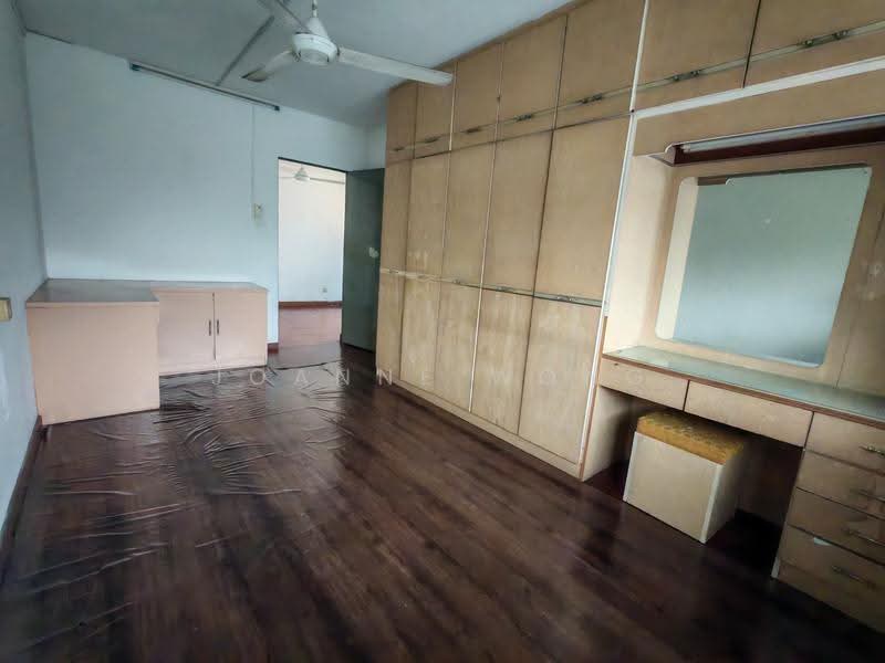 Rumah Flat untuk Dijual di Flat PKNS Seksyen 8 - Joanne Wong - Bedroom - PropertyGuru.com.my