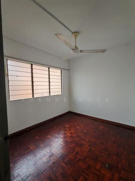 Rumah Flat untuk Dijual di Flat PKNS Seksyen 8 - Joanne Wong - Interior - PropertyGuru.com.my