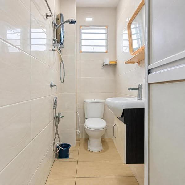 2-storey Terraced House for Sale in Seri Kembangan (Selangor) - Leo Koh - Bathroom - PropertyGuru.com.my