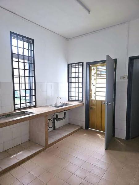 Rumah Teres 2-Tingkat untuk Dijual di Taman Sierra Perdana (Masai) - Karl Lim - Kitchen - PropertyGuru.com.my