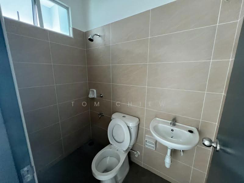 2-storey Terraced House for Sale in Bandar Dato Onn (Tebrau) - Tom Chiew - Bathroom - PropertyGuru.com.my