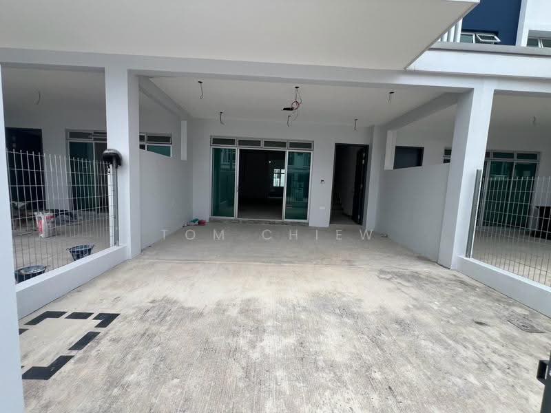 2-storey Terraced House for Sale in Bandar Dato Onn (Tebrau) - Tom Chiew - Exterior - PropertyGuru.com.my