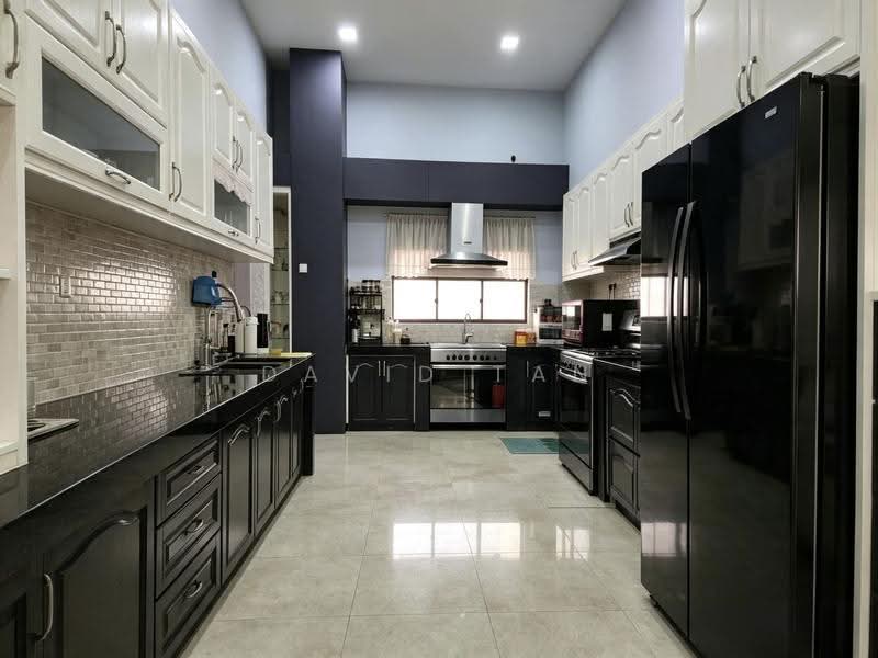 Bungalow House for Rent in Country Heights (Kajang) - David Tan - Kitchen - PropertyGuru.com.my