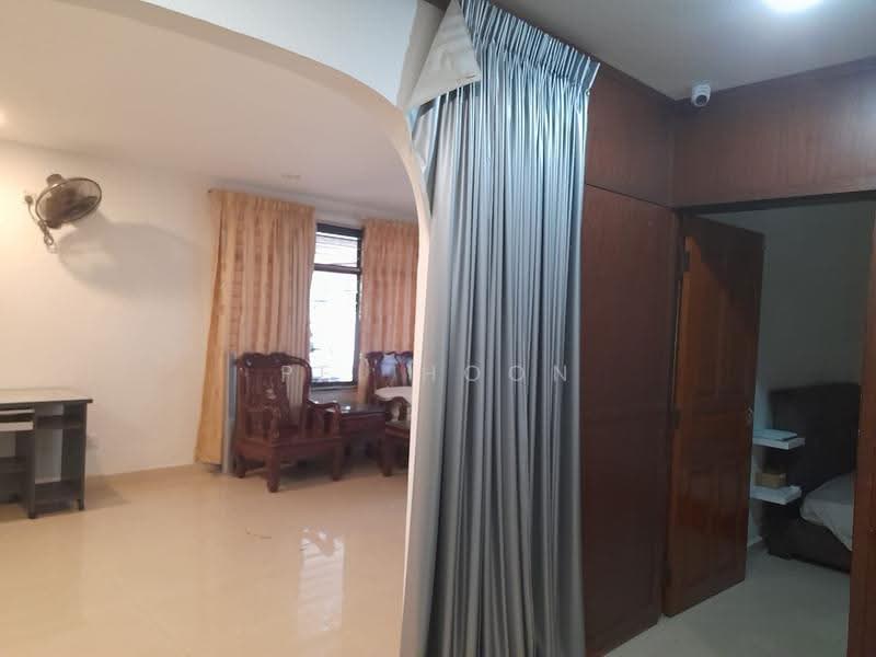 Semi-Detached House for Sale in Island Park (Jelutong) - Pei Hoon - Living Room - PropertyGuru.com.my