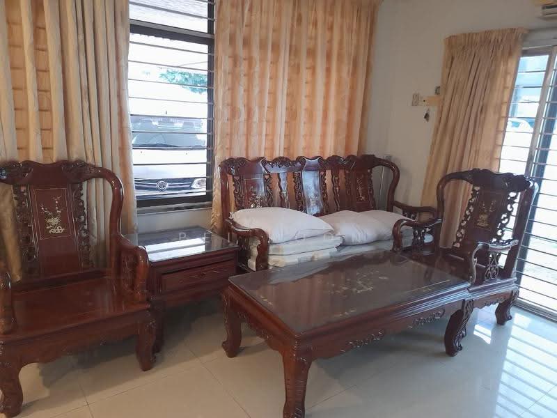 Semi-Detached House for Sale in Island Park (Jelutong) - Pei Hoon - Living Room - PropertyGuru.com.my