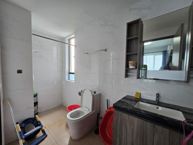Service Residence for Sale at Country Garden Central Park - Janice Teo - Bathroom - PropertyGuru.com.my