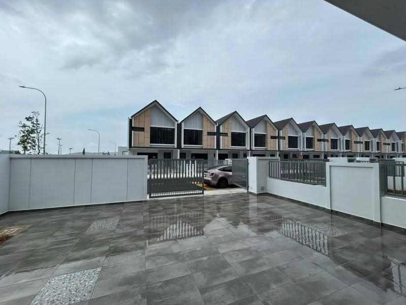 Rumah Teres untuk Dijual di Taman Desa Tebrau (Tebrau) - Khoo . - Exterior - PropertyGuru.com.my
