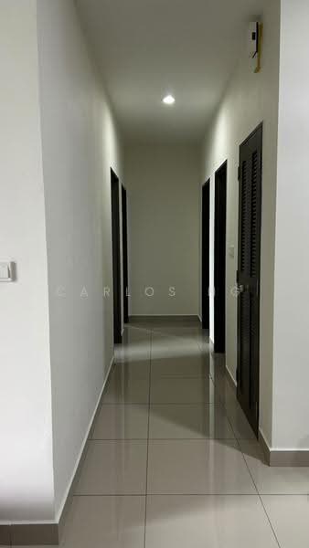 Kondominium untuk Disewa di The Henge - Carlos Ng - Corridor - PropertyGuru.com.my