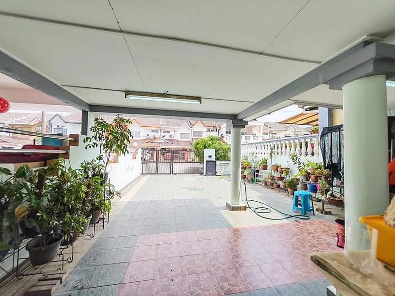 2-storey Terraced House for Sale in BANDAR PUCHONG JAYA (Puchong) - Chow Kok Toong - Exterior - PropertyGuru.com.my