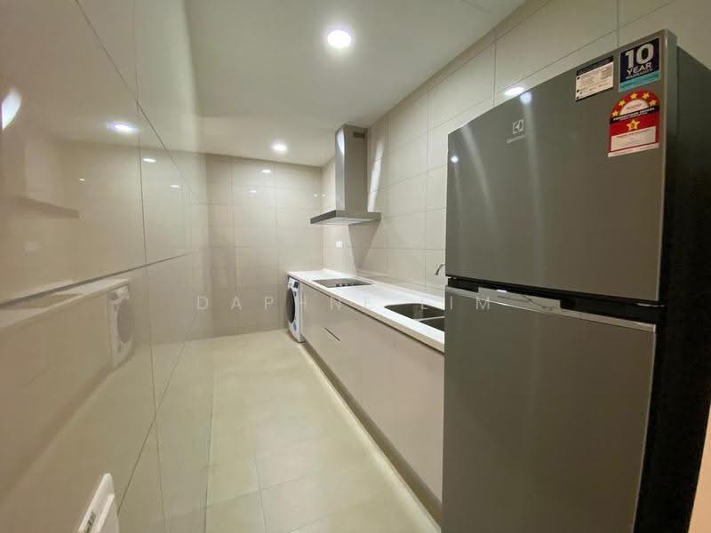 Kediaman Servis untuk Dijual di The Park Sky Residence - Daphne Lim - Kitchen - PropertyGuru.com.my