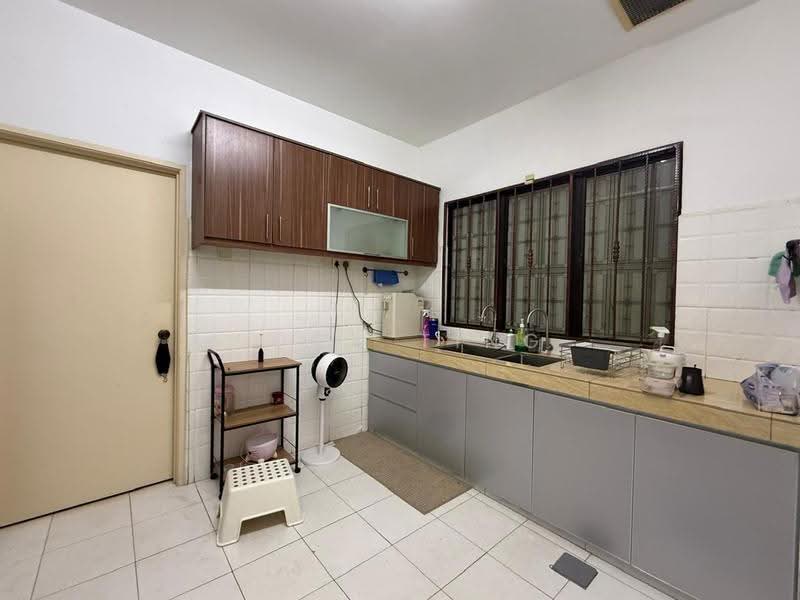 Pangsapuri untuk Disewa di Sri Araville - Foon Ting - Kitchen - PropertyGuru.com.my