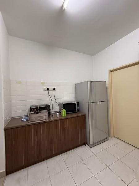 Pangsapuri untuk Disewa di Sri Araville - Foon Ting - Kitchen - PropertyGuru.com.my