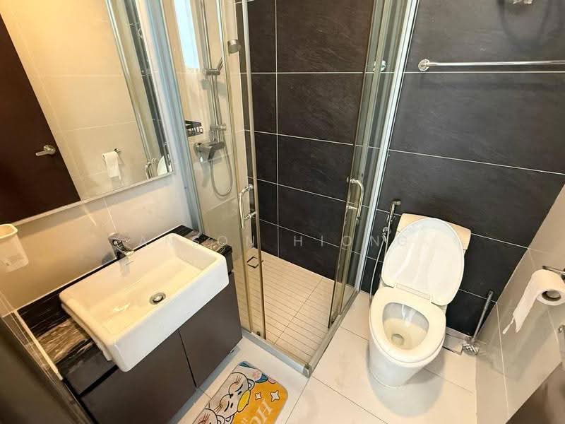 Condominium for Rent at Kings Bay @ Country Garden Danga Bay - Anson Hiong - Bathroom - PropertyGuru.com.my