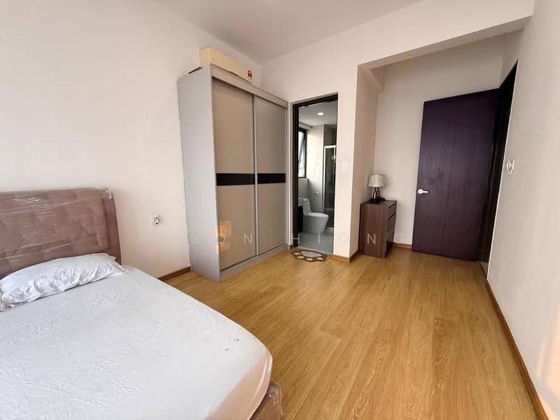Condominium for Rent at Kings Bay @ Country Garden Danga Bay - Anson Hiong - Bedroom - PropertyGuru.com.my
