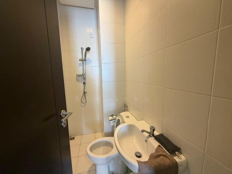 Condominium for Rent at Quayside Seafront Resort Condominiums - Ben Liau - Bathroom - PropertyGuru.com.my