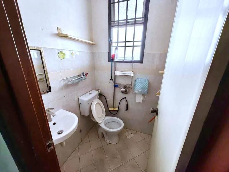 1-storey Terraced House for Sale in Taman Nusa Bestari 2 (Iskandar Puteri (Nusajaya)) - Karl Lim - Bathroom - PropertyGuru.com.my