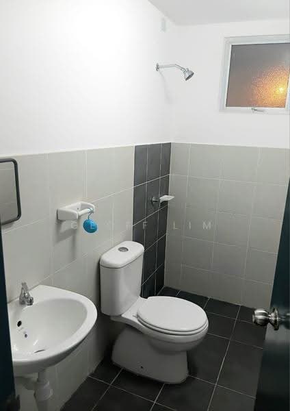 Service Residence for Rent at Pangsapuri Kita Sejati - Geoff Lim - Bathroom - PropertyGuru.com.my