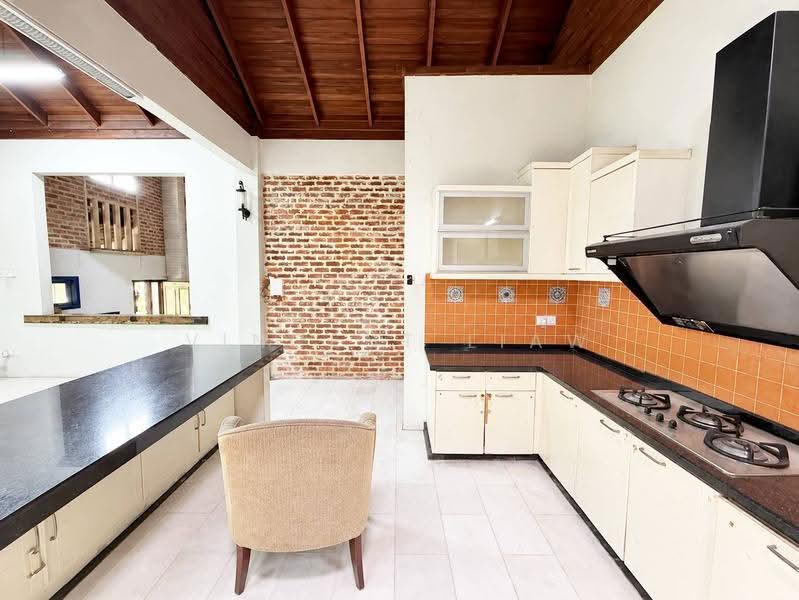 Bungalow House for Sale in Saujana (Selangor) - Vincent Liaw - Kitchen - PropertyGuru.com.my
