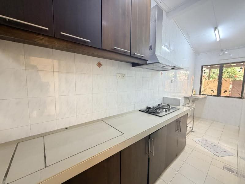 2-storey Terraced House for Sale in Puchong (Selangor) - Lewis Tam - Kitchen - PropertyGuru.com.my