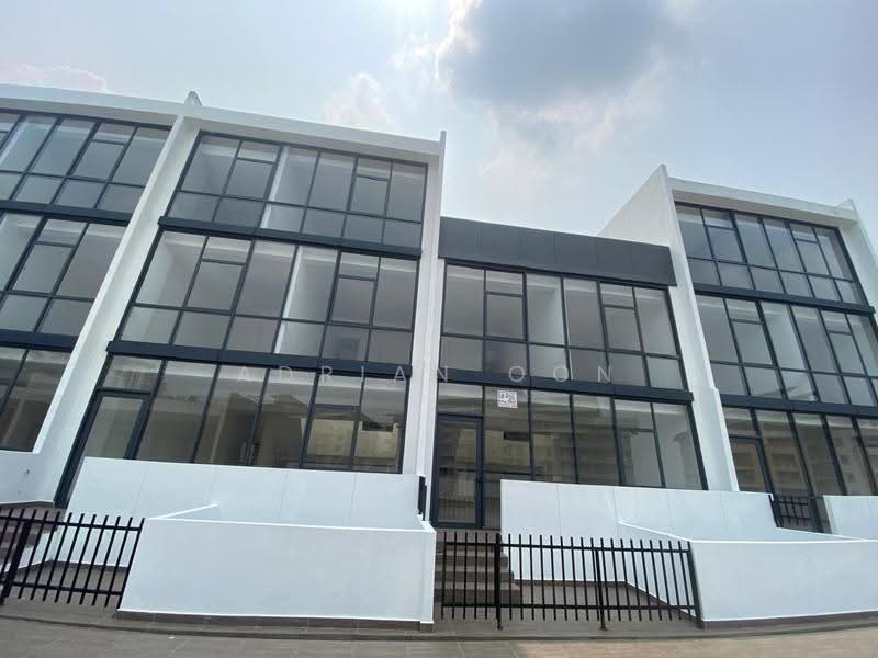 4-storey Terraced House for Sale in Damansara Perdana (Selangor) - Adrian Oon - Exterior - PropertyGuru.com.my