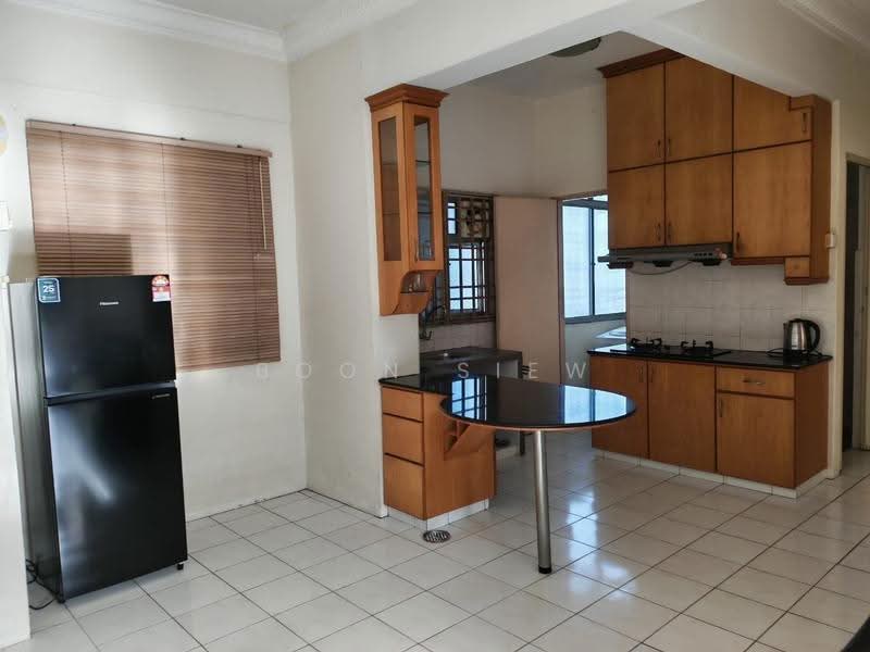 Apartment for Sale at Gambier Heights - Boon Siew - Kitchen - PropertyGuru.com.my