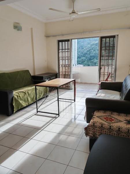 Apartment for Sale at Gambier Heights - Boon Siew - Living Room - PropertyGuru.com.my
