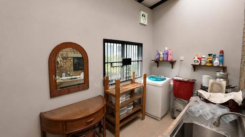 1-storey Terraced House for Sale in Kampung Batu 9 Kebun Baru (Telok Panglima Garang) - Mohammad Din Majid - Interior - PropertyGuru.com.my