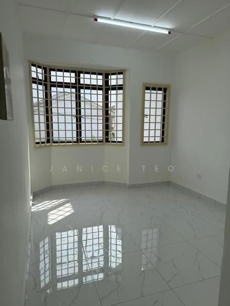 2-storey Terraced House for Sale in Taman Tan Sri Yaacob (Johor Bahru) - Janice Teo - Interior - PropertyGuru.com.my