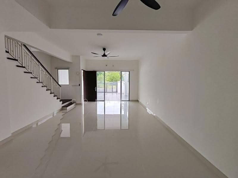2-storey Terraced House for Rent in Kajang (Selangor) - Conan Yii - Living Room - PropertyGuru.com.my