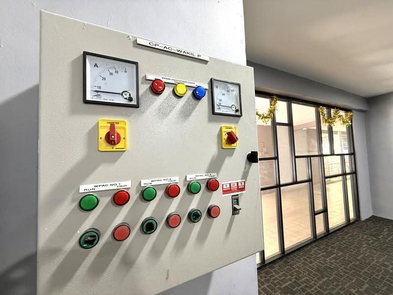 Shop for Rent in Universiti Putra Malaysia (Seri Kembangan) - Aaron Goh - Interior - PropertyGuru.com.my