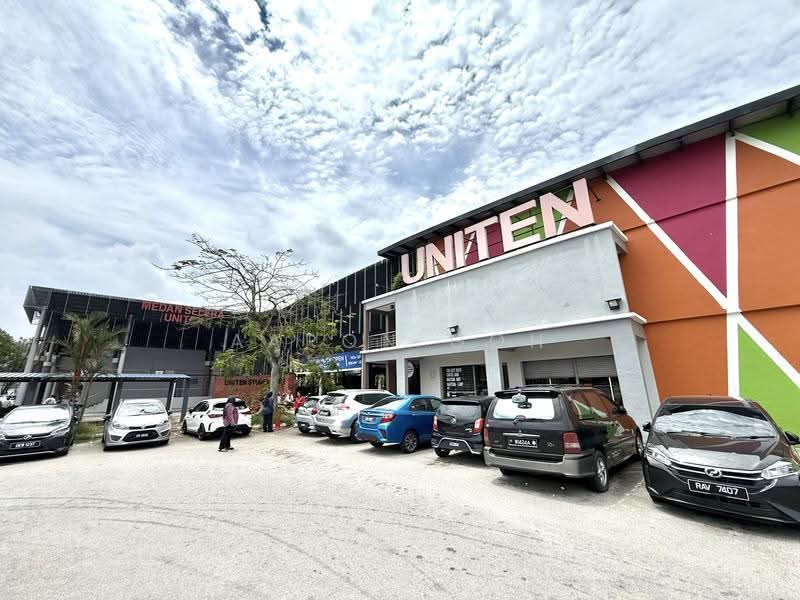Shop for Rent in Universiti Putra Malaysia (Seri Kembangan) - Aaron Goh - Exterior - PropertyGuru.com.my
