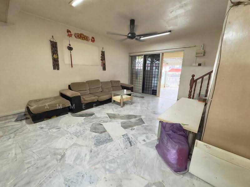 2-storey Terraced House for Sale in Taman Cheras Mas (Cheras) - Ammeer Nadzrai - Living Room - PropertyGuru.com.my