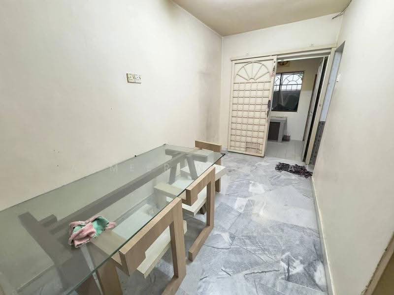 2-storey Terraced House for Sale in Taman Cheras Mas (Cheras) - Ammeer Nadzrai - Dining Room - PropertyGuru.com.my