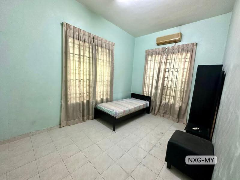 Semi-Detached House for Sale in Bandar Bukit Tinggi 2 (Klang) - Yap Chew Ying - Bedroom - PropertyGuru.com.my