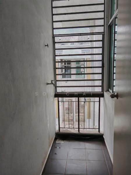 1-storey Terraced House for Rent in Bandar Cemerlang (Ulu Tiram) - Soh Chai Seng - Balcony - PropertyGuru.com.my