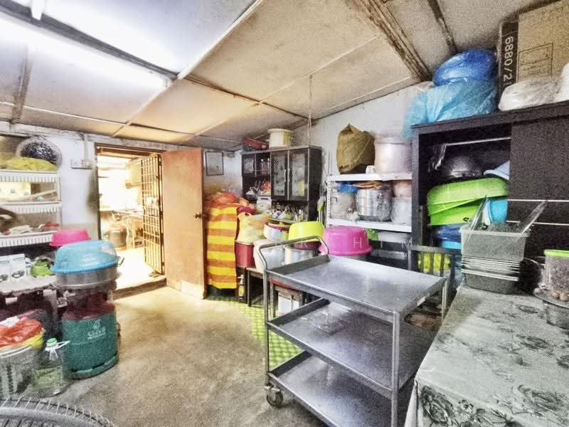 1-storey Terraced House for Sale in AU 5 (Hulu Kelang) - Azli Ibrahim - Kitchen - PropertyGuru.com.my