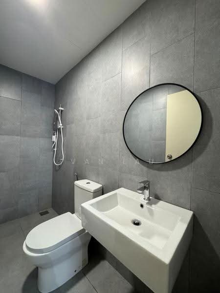 Kediaman Servis untuk Dijual di M Vertica - Ivan Lau - Bathroom - PropertyGuru.com.my