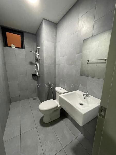 Kediaman Servis untuk Dijual di M Vertica - Ivan Lau - Bathroom - PropertyGuru.com.my
