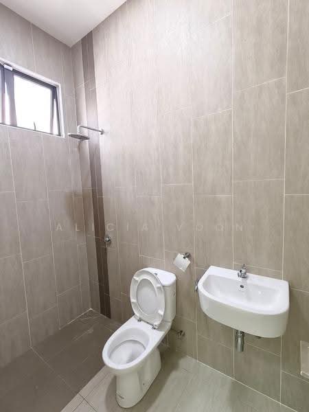 Cluster House for Rent in Taman Desa Tebrau (Tebrau) - Alicia Voon - Bathroom - PropertyGuru.com.my