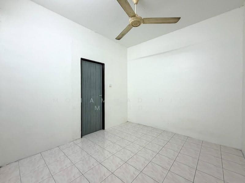 1.5-storey Terraced House for Sale in Klang (Selangor) - Mohammad Din Majid - PropertyGuru.com.my