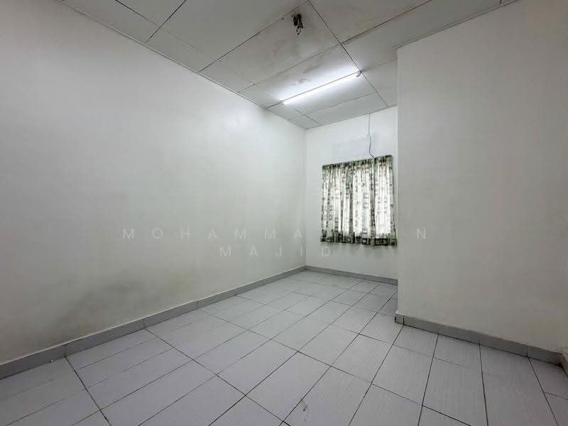 1.5-storey Terraced House for Sale in Klang (Selangor) - Mohammad Din Majid - PropertyGuru.com.my