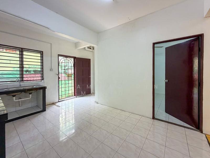 1.5-storey Terraced House for Sale in Klang (Selangor) - Mohammad Din Majid - PropertyGuru.com.my