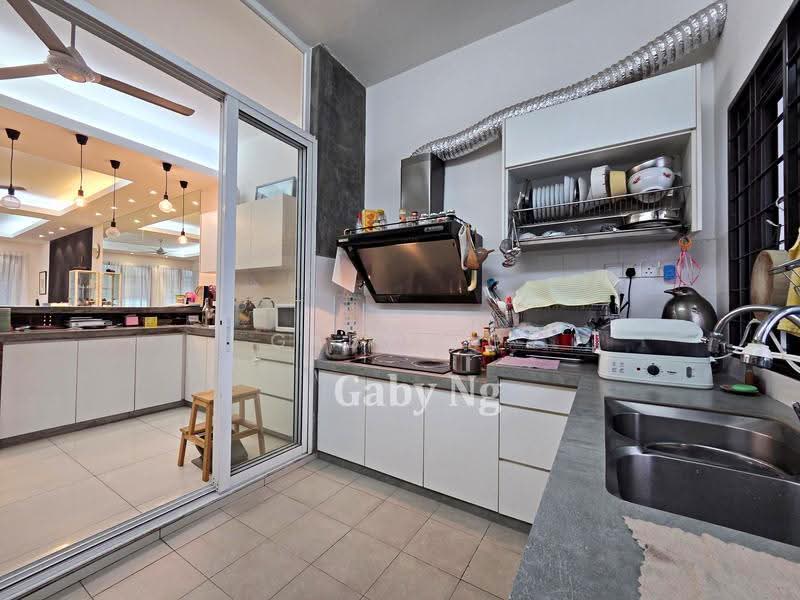3-storey Terraced House for Sale in Tropicana Cheras (Cheras) - Gaby Ng - Kitchen - PropertyGuru.com.my