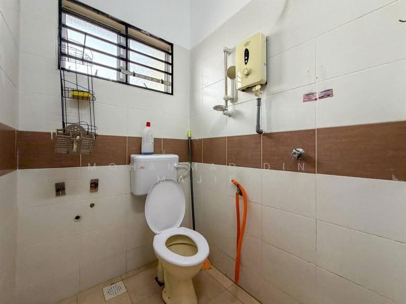 2-storey Terraced House for Sale in Klang (Selangor) - Mohammad Din Majid - PropertyGuru.com.my