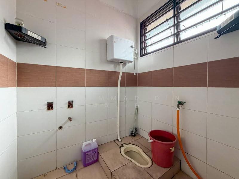 2-storey Terraced House for Sale in Klang (Selangor) - Mohammad Din Majid - PropertyGuru.com.my