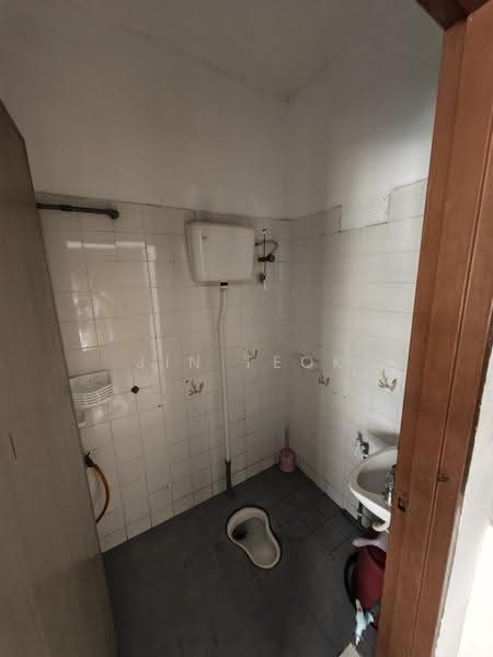2-storey Terraced House for Rent in Tambak Johor (Johor Bahru) - Jin Teok - Bathroom - PropertyGuru.com.my