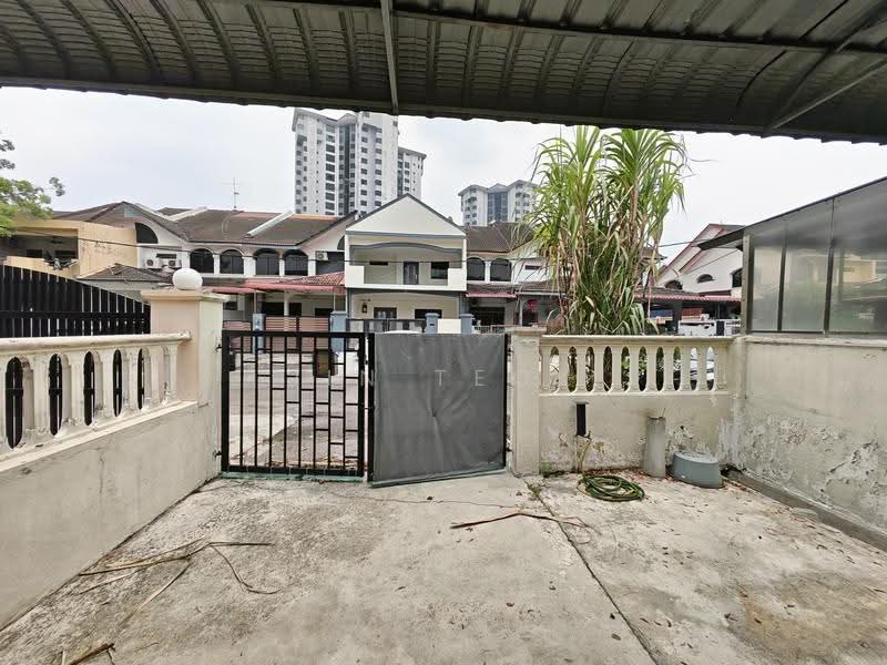 2-storey Terraced House for Rent in Tambak Johor (Johor Bahru) - Jin Teok - Exterior - PropertyGuru.com.my
