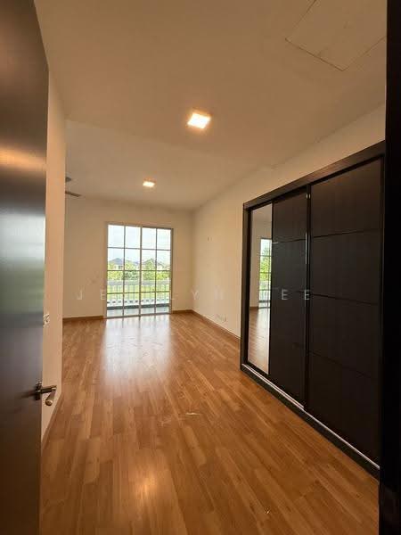 Semi-Detached House for Sale in Eco Majestic (Semenyih) - Jesslyn Lee - Bedroom - PropertyGuru.com.my